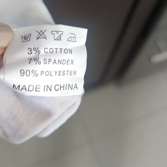 Women's Burger & Fries T-shirt - Size M NWT - Picture 3 of 4